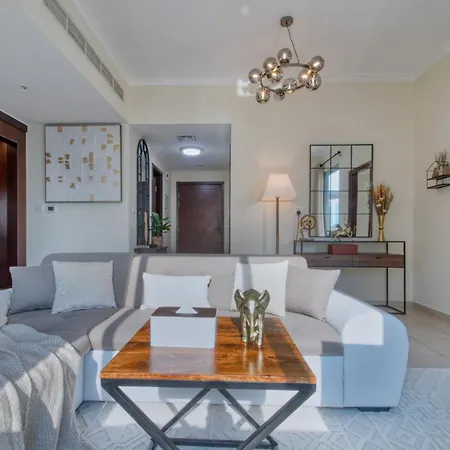 Luxury 1-Bedroom Apartment With Burj Khalifa View دبي المظهر الخارجي الصورة
