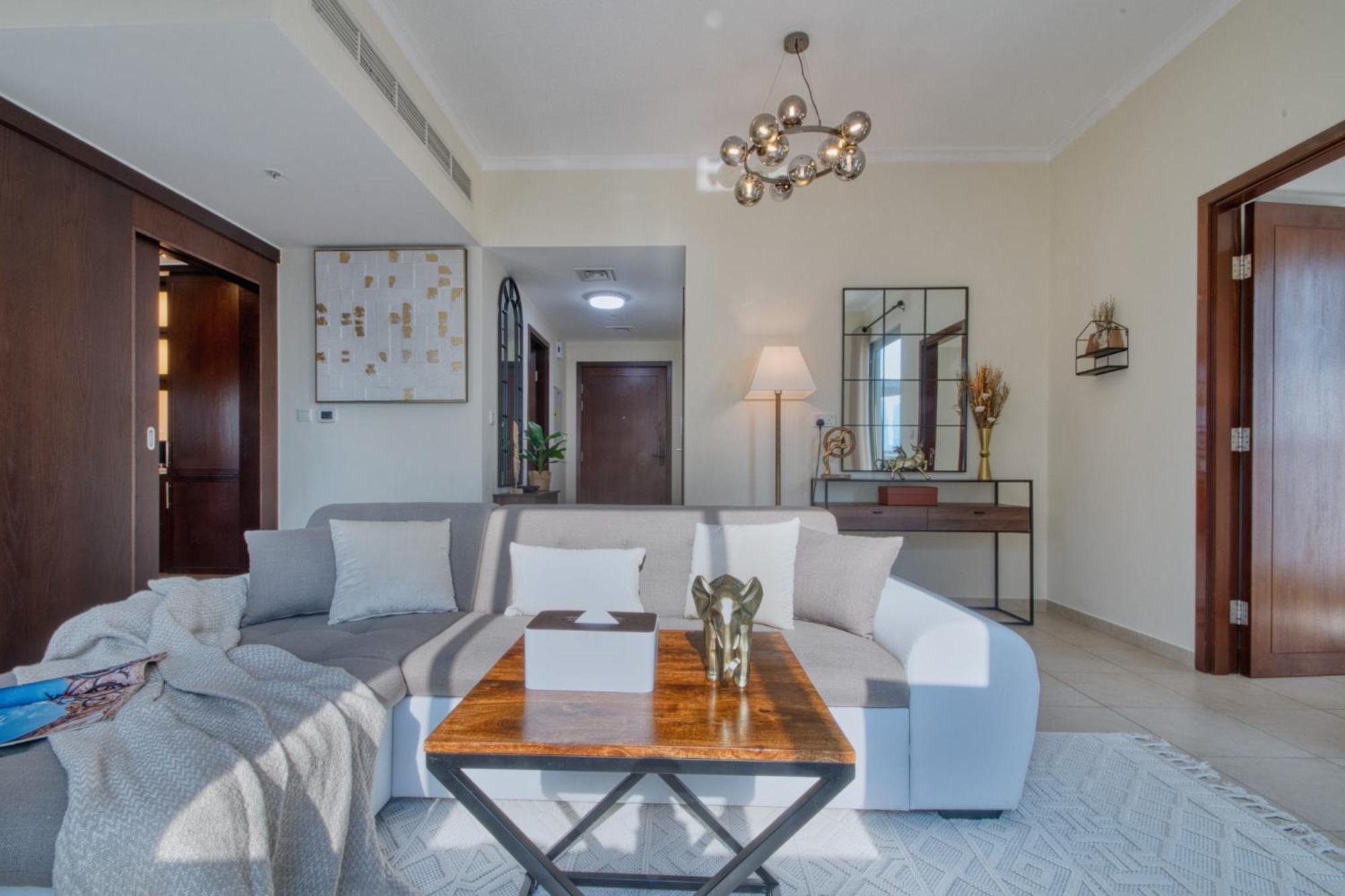 Luxury 1-bedroom With Burj Khalifa View شقة دبي